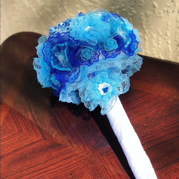 Satin and lace Handmade Wedding Bouquets - Picture 3 of 3